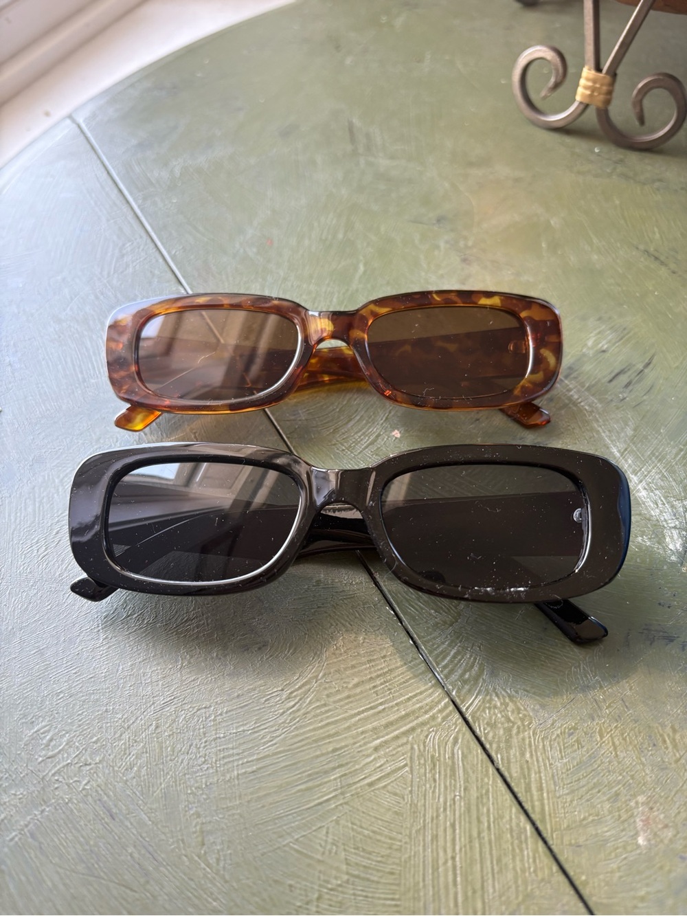 🧡 2/$15 🧡 Stylish Rectangular Black Sunglasses for Women - Fashion Accessory